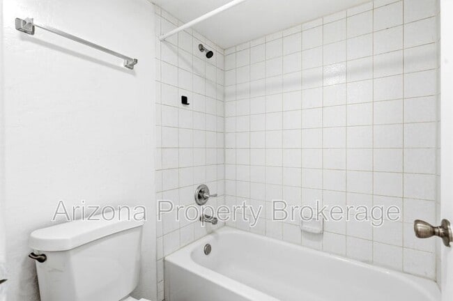 Building Photo - 2935 N 68th St