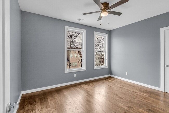 Building Photo - 418 37th Ave N