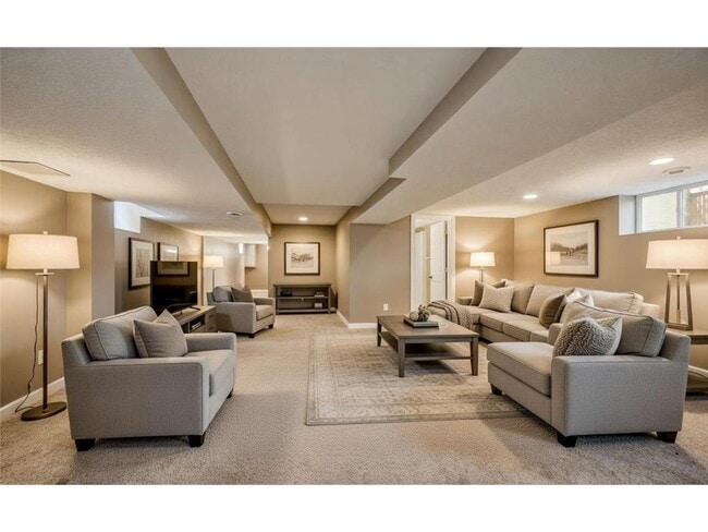 Building Photo - 5006 30th Ave S