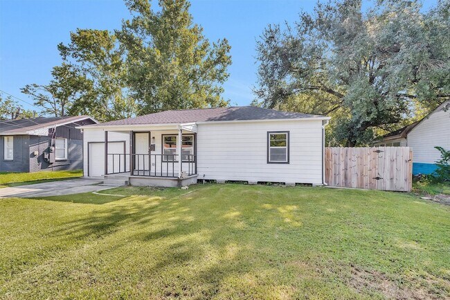 Building Photo - 4114 Hoffman St