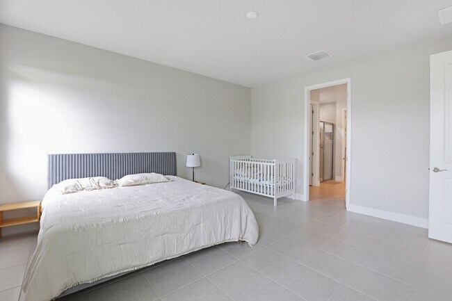 Building Photo - 4 Bed 3 Bath Gem In The Sunstone Community In Wellen Park!!!