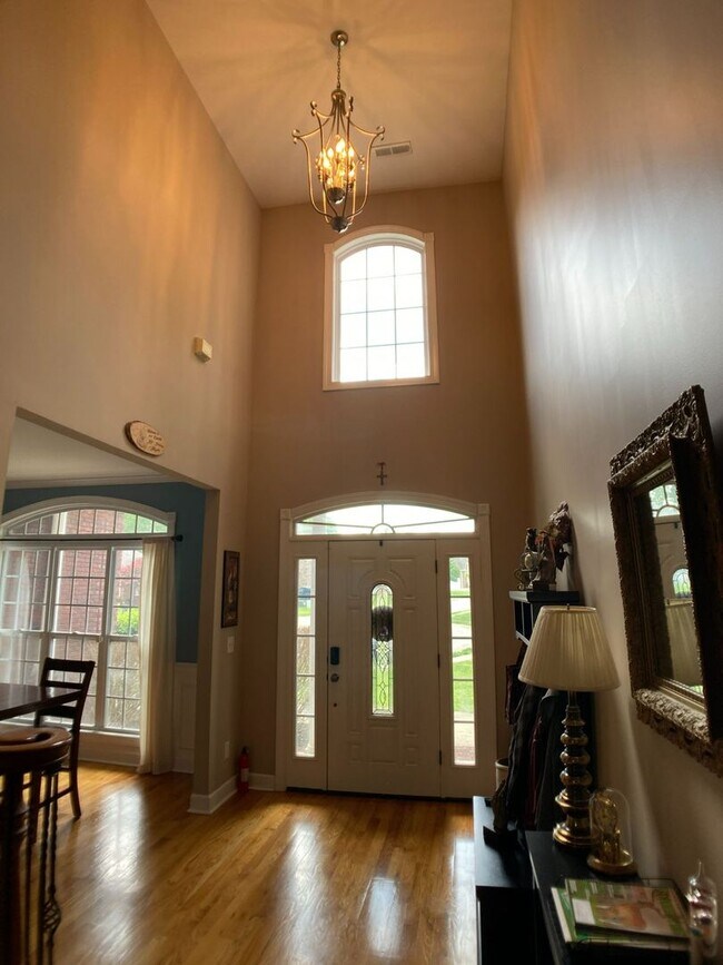 Building Photo - Magnificent Custom Home in Drakes Cove