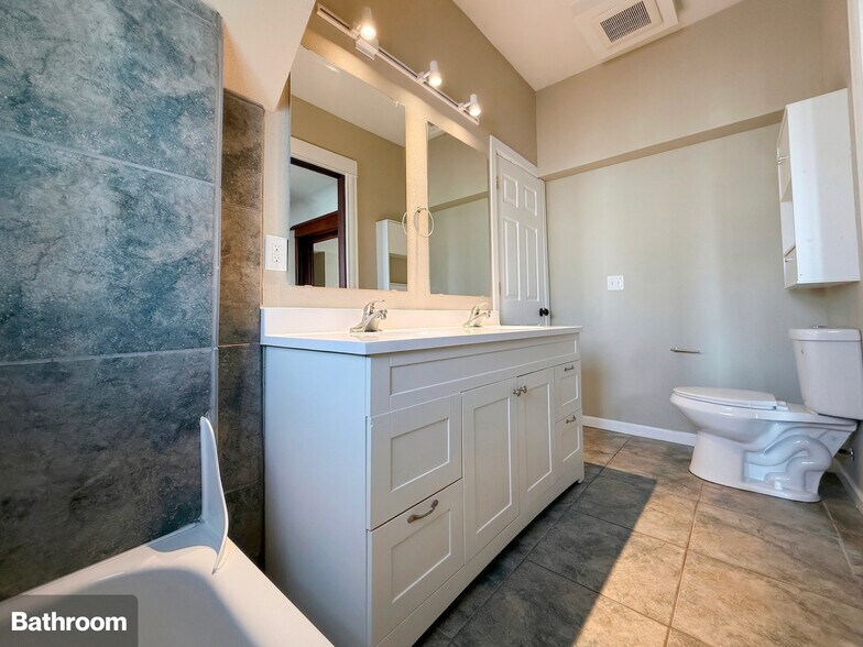 Bathroom - 2613 Bryant Ave S