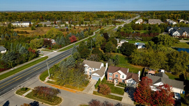 Building Photo - 4025 Rolling Meadow Ln
