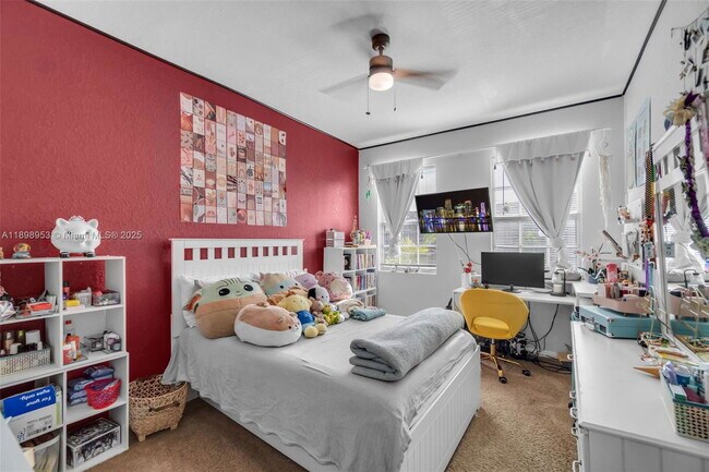 Building Photo - 1429 SE 23rd Terrace