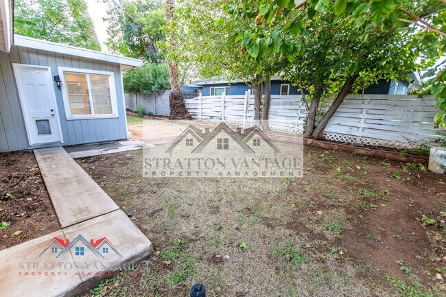 Building Photo - 5142 N 18th Pl