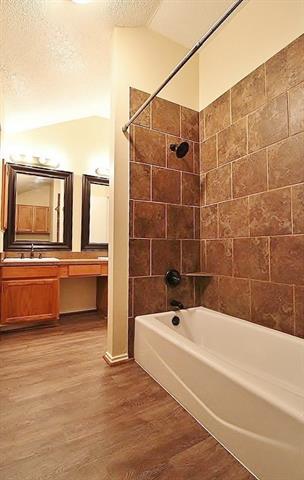 Building Photo - 910 Elliott Dr