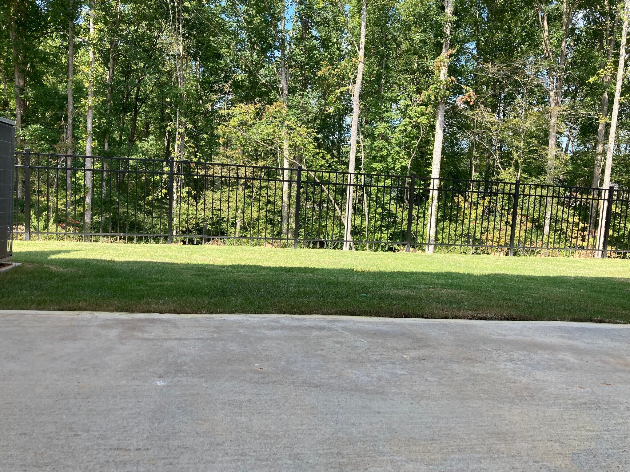 Building Photo - 354 Timberland Ave