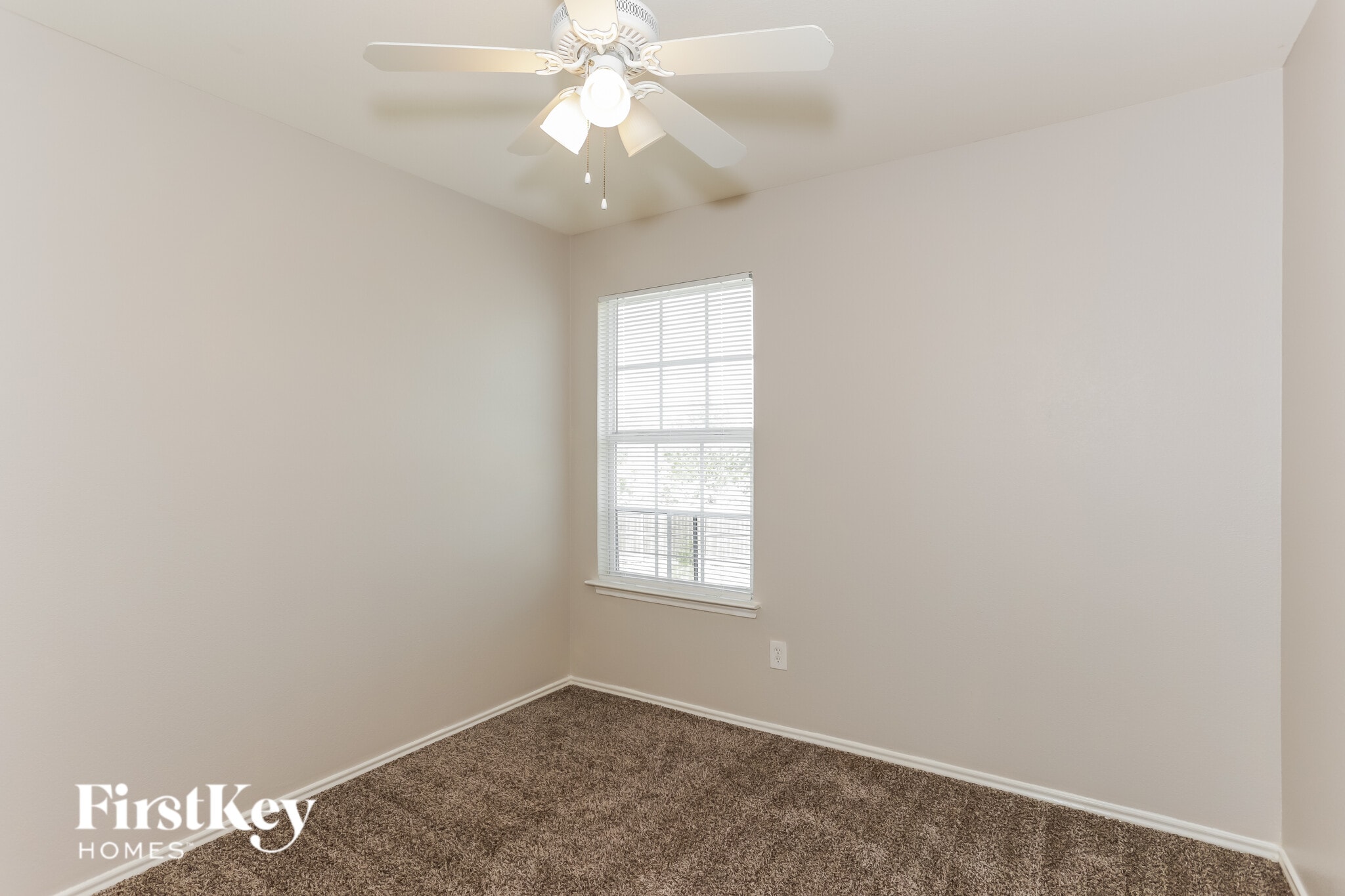 Building Photo - 6118 Veranda Way