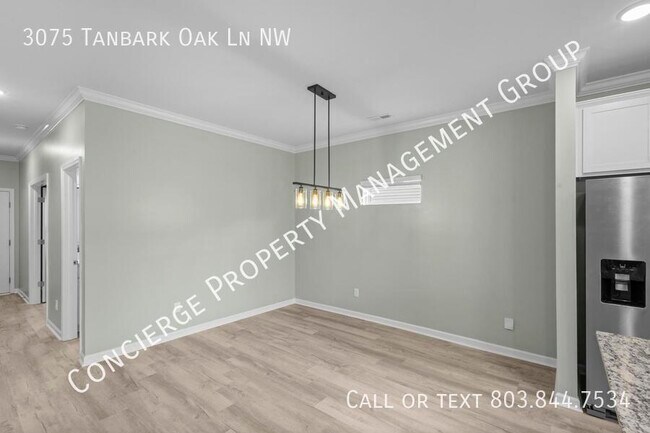 Building Photo - 3075 Tanbark Oak Ln NW
