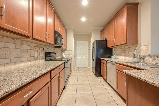 Building Photo - 24630 Folkstone Cir