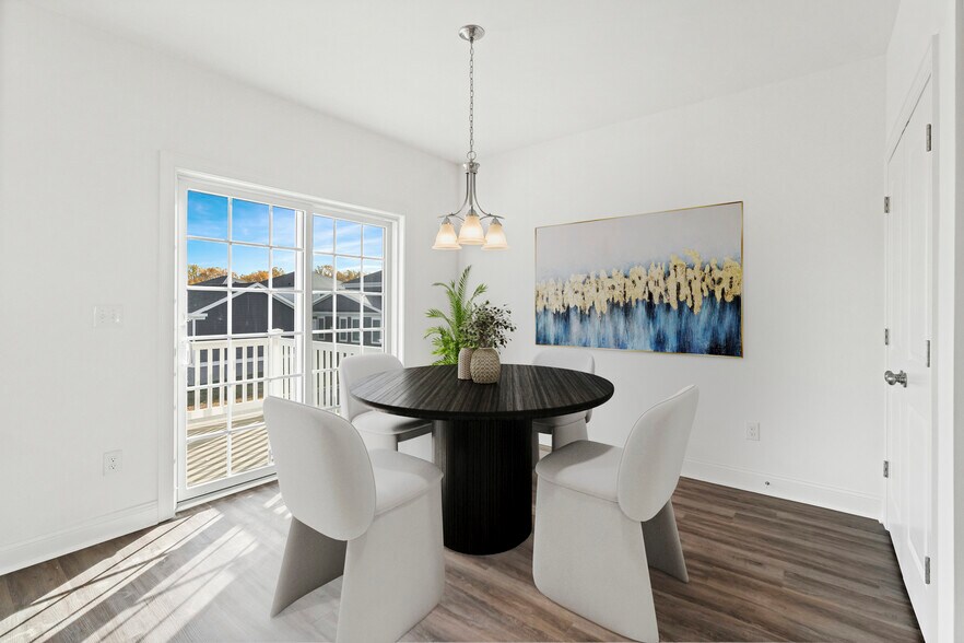 Building Photo - 960 Lorewood Grove Rd