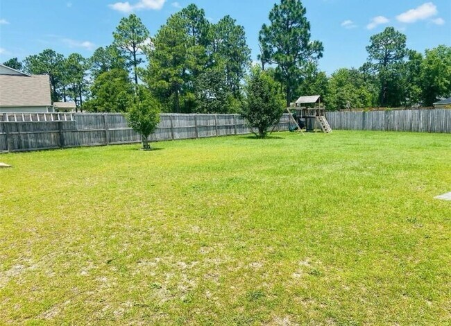 Building Photo - 579 Wedgefield Dr
