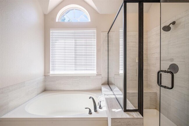 Building Photo - 119 Tanner Cir