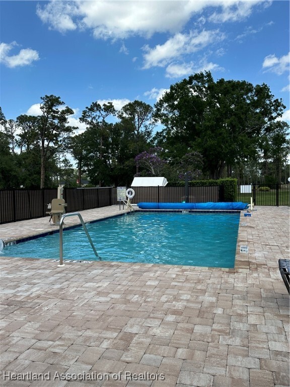 Building Photo - 3843 Edgewater Dr