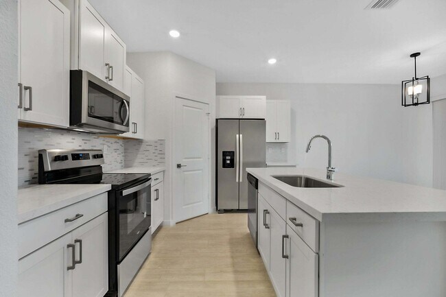 Primary Photo - 8554 Via Mar Rosso