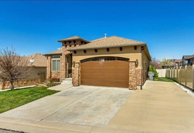 Building Photo - 498 Aspen Peak Dr