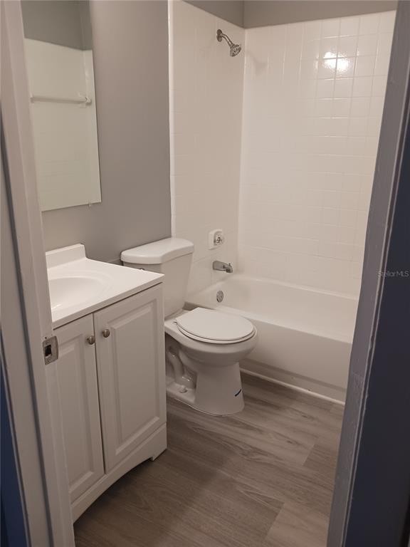 Building Photo - 6123 SW 10th Pl