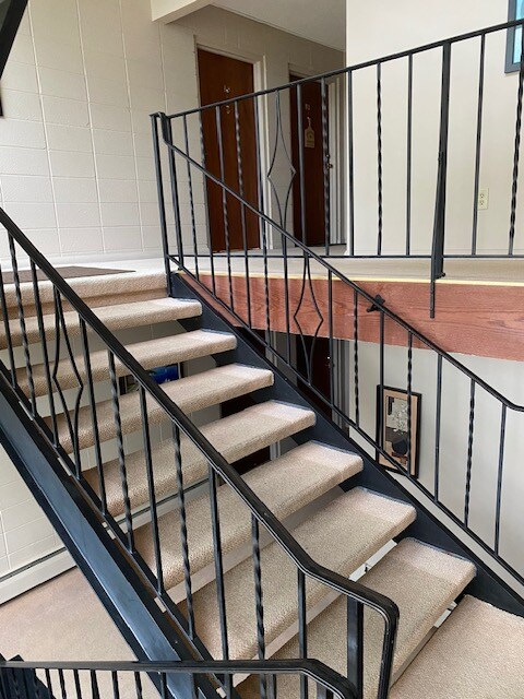 Building Photo - 7000 Sandell Ave