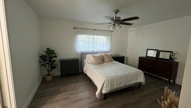 Building Photo - Spacious 4BR House in San Antonio