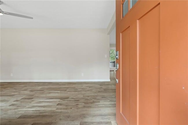 Building Photo - 33 Smyrna Powder Springs Rd SE