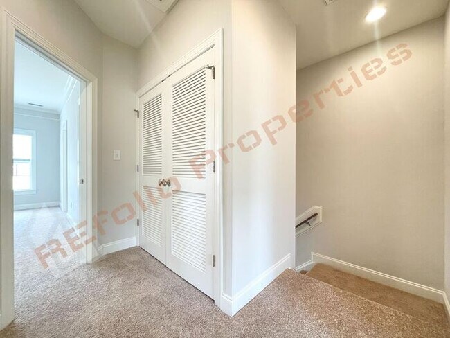 Building Photo - Fresh Paint City Loft by Sherwin-Williams ...
