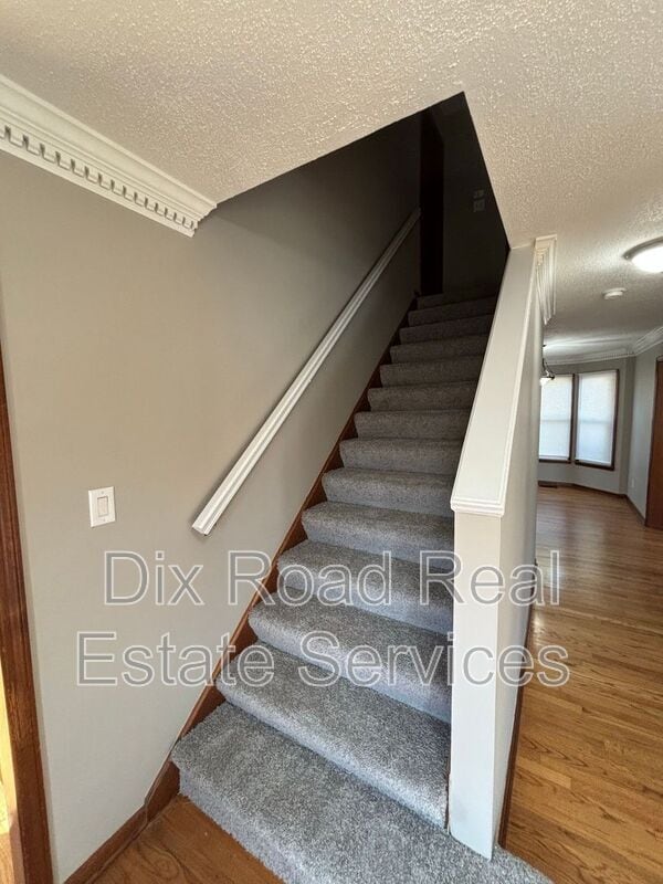 Building Photo - 4537 Rosewood Ct