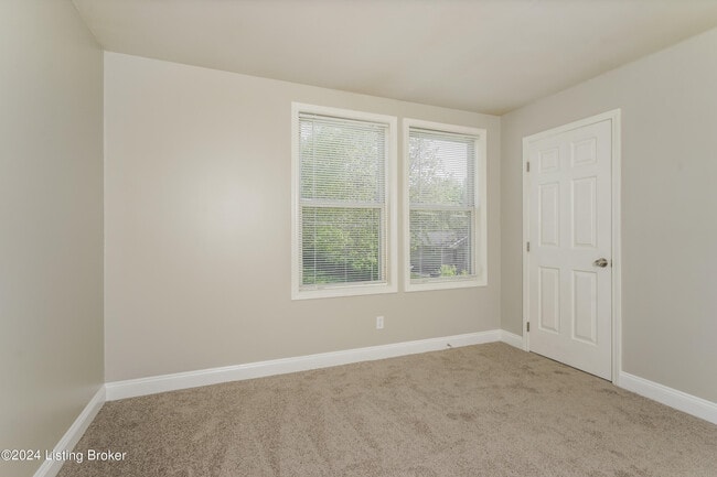 Building Photo - 2528 Cedar St