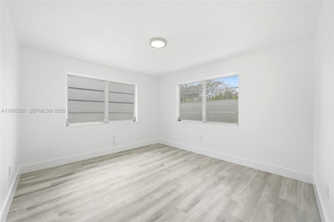 Building Photo - 1781 SW 13th St