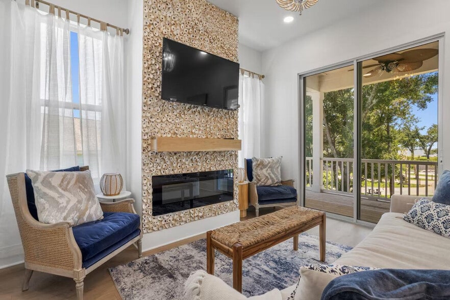 Building Photo - 1472 Georgia Pl