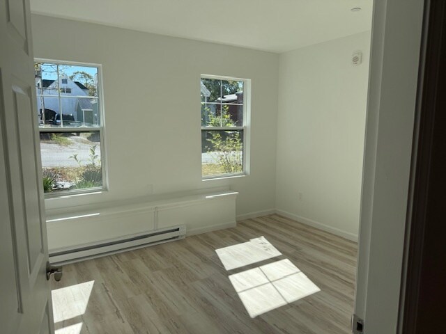 Building Photo - 64 Pine St