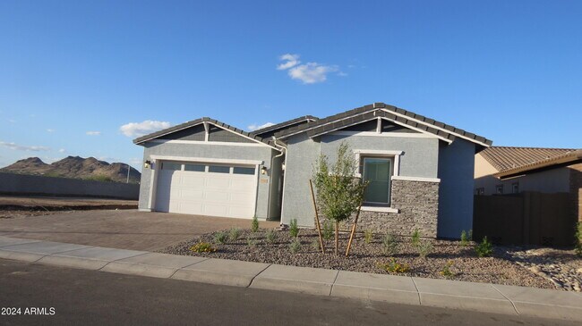 Building Photo - 7710 W Jackrabbit Ln