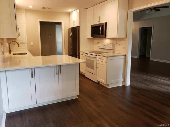 Building Photo - 87 Mountain View Ct