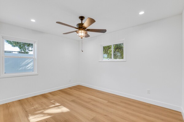 Building Photo - 8666 Keokuk Ave