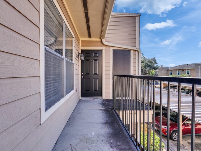 Building Photo - 702 Bering Dr