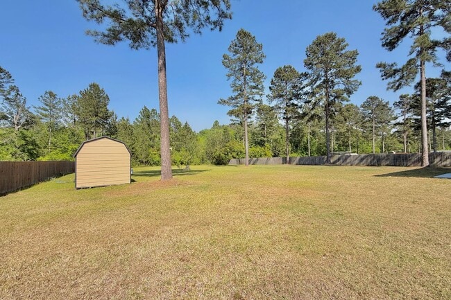 Building Photo - 470 Briarcrest Dr NE