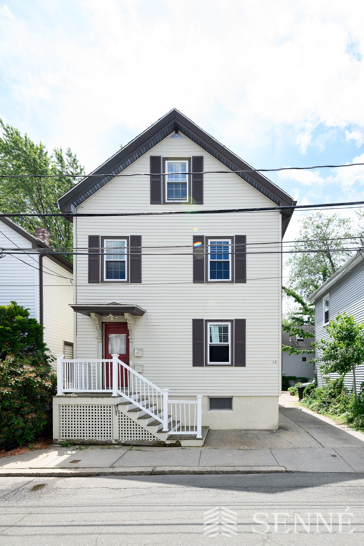 Building Photo - 16 Skehan St