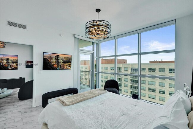 Building Photo - 3301 NE 1st Ave