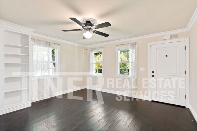 Building Photo - 4516 Sierra View Way