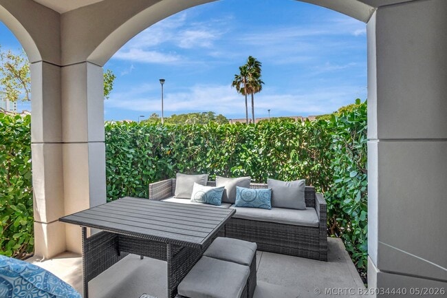 Building Photo - 3606 S Ocean Blvd