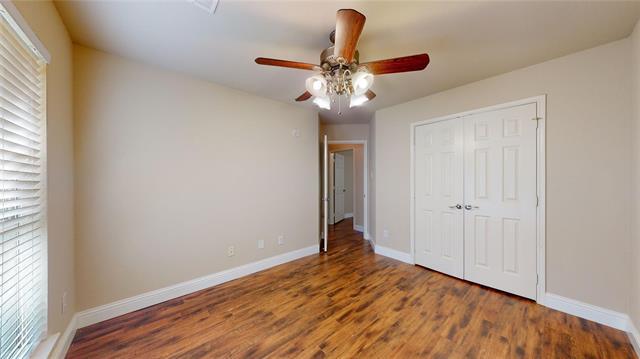 Building Photo - 7601 Maplewood Dr