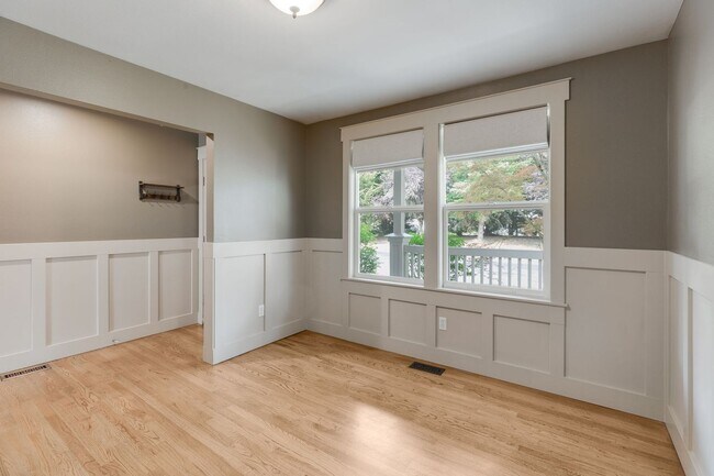 Building Photo - 3bdrm + Office/Den, 2.25 Bath,1664 sq ft, 2 car garage, Backs to Greenbelt! Lk Stevens Schools!
