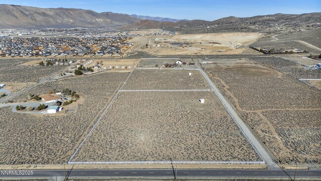 Building Photo - 430 Calle De La Plata