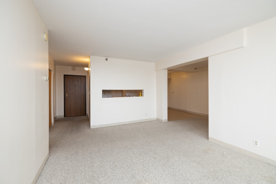 Building Photo - 291 7th St W