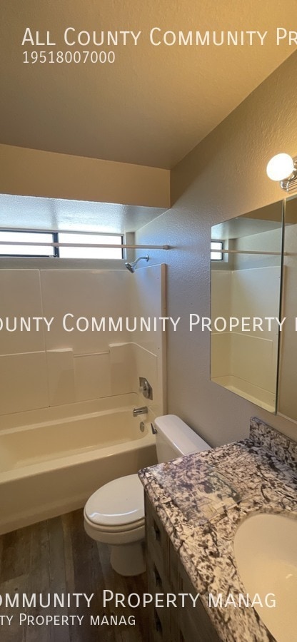 Building Photo - 42566 Escolacata Dr