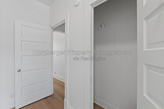 Building Photo - 1509 N Wall St