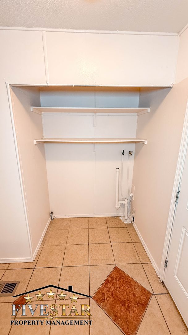 Building Photo - 1500 Pacheco Rd