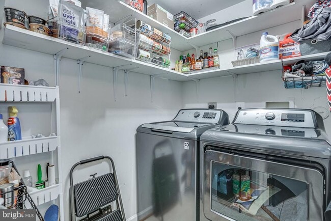 Building Photo - 8336 Hunter Murphy Cir