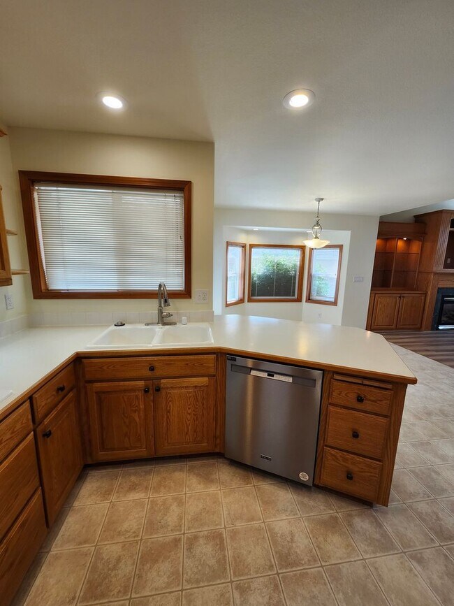 Building Photo - 106 Prestwick Ln