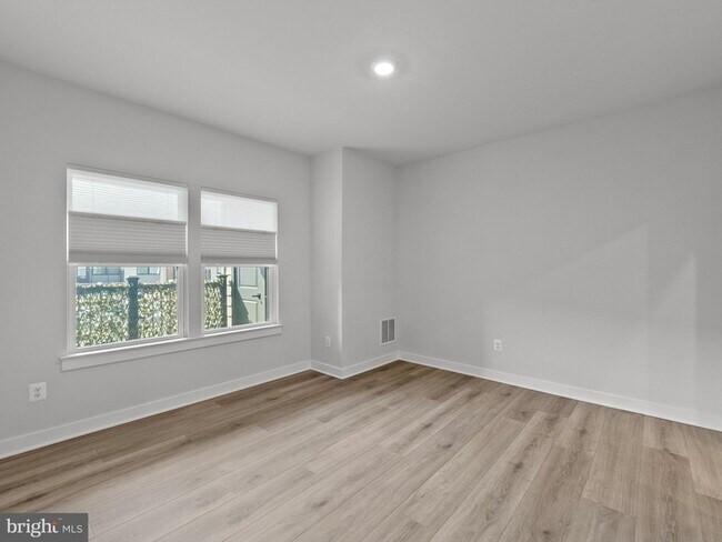 Building Photo - 12865 Mosaic Pk Wy